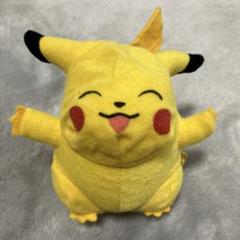 ポケモン　ピカチュウ　くるりんマスコット　ぬいぐるみ