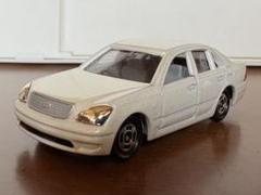 絶版・廃盤トミカ No.17 トヨタ セルシオ