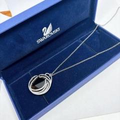 SWAROVSKI ロングネックレス 箱なし Swarovski シルバー ロングネックレス - メルカリ