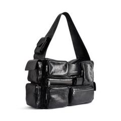 早い者勝ち】BALENCIAGA Superbusy ラージスリングバッグ - メルカリ