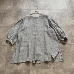 [美品]大きめサイズ ２３区 リネン ブラウス ネイビー ４６ 2025年最新】23区リネンブラウスの人気アイテム - メルカリ