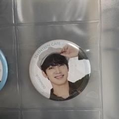 SEVENTEEN CAFE ウォヌ セブチ カフェ 缶バッジ SEVENTEEN カフェ 2020 ウォヌ 缶バッジ - メルカリ