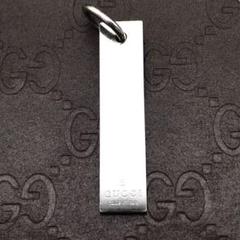 グッチ アクセサリートップ ロゴプレート シルバー925 S89