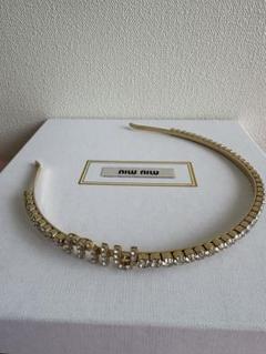 ❤︎美品❤︎ 【MIUMIU 】クリスタルヘアバンド カチューシャ MIU MIU - miumiu ミュウミュウ クリスタル ビジュー パール