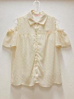 オフショルダー ドット柄 シャツ クリーム色