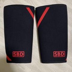 SBD ニースリーブ M 黒/赤 Amazon | SBD ニースリーブ Mサイズ | ATHLETIC AESTHETICS