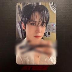 ATEEZ 直筆サイン入り ポラロイド チェキ ユノ ATEEZの直筆サイン入りチェキを計8名様にプレゼント！ | antenna