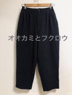 オオカミとフクロウ　ダークグレー タック入り テーパードパンツ オオカミとフクロウ ダークグレー タック入り テーパードパンツ