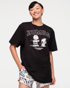 Zumba ズンバ X Peanuts スヌーピー クルーネック Tシャツ 白 ズンバ ZUMBA X Peanuts スヌーピー クルーネック Tシャツ 白