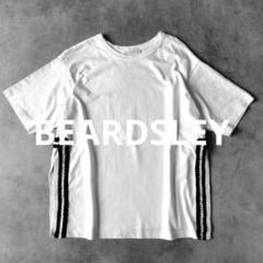 美品2023SS BEARDSLEY／ ビアズリー　かぎ針サイドスリットTシャツ BEARDSLEY（ビアズリー）の「かぎ針サイドスリットTシャツ（T