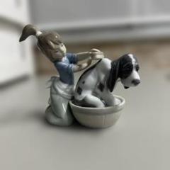 リヤドロ　子供と犬の陶器フィギュア ☆リヤドロ【LLADRO】 陶器人形 犬と少年【05539】 - メルカリ