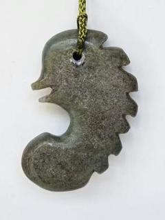 三毛猫様 異形 獣形勾玉 翡翠 出土品