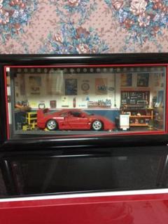 フェラーリ F40 ダイキャスト 注意 木製の枠が一部破損。 フェラーリ F40 ダイキャスト 注意 木製の枠が一部破損。 - メルカリ