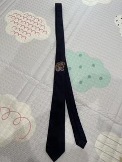GUCCI 黒色 ネクタイ 虎の刺繍 - メルカリ