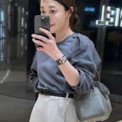 ♩新品未使用♩ YONFA ヨンファ フラッシースリットスリーブティー 新品未使用 YONFA ヨンファ フラッシースリットスリーブティー