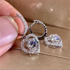 ✴️CZダイヤ ハート　シルバー ジルコニア ピアス✴️