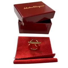 Salvatore Ferragamo フェラガモ ガンチーニ スカーフリング