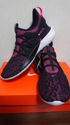 ナイキ ランニングシューズ 新品未使用 24.5