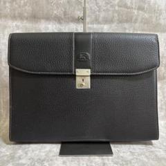 H63 Burberry London バーバリー　クラッチバッグ　大容量　鍵付