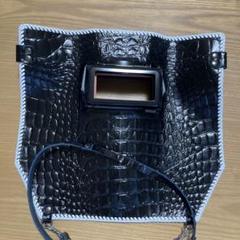 皮面 革面 溶接面 クロコ型押しブラック - メルカリ