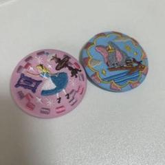 ディズニー　刺繍缶バッジ　アリス　ダンボ　Disney 缶バッジのサムネイル