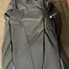 NIKE ラッシュガード