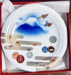 新品　宮内庁御用達『深川製磁 飾皿』 深川製磁 飾り皿 菊 26.5cm - SHOP 偶然と必然の間