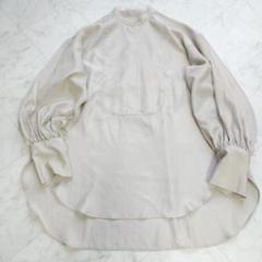 ウィムガゼット　サテンスタンドカラーシャツ　ライトベージュ　オーバーサイズ