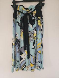 EMILIO PUCCI 羽根模様 膝下丈 Iライン スカート - メルカリ