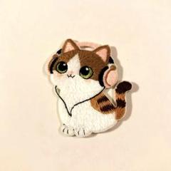 アイロンワッペン　シール　猫　ヘッドホンねこ　刺繍ワッペンシール　茶トラ　ピンク