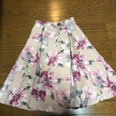 花柄スカート