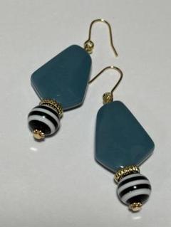 ハンドメイド　ピアス　No.178
