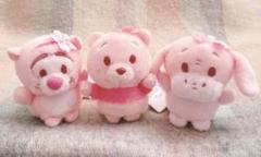 うるぽちゃちゃん　プーさん　ティガー　イーヨー　SAKURA さくら　ディズニー 花びらがおててにちょこん。ディズニーストアの「うるぽちゃ