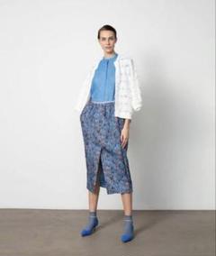 ♡美品♡ ドゥロワー　シルクプリントセミタイトスカート　ブルー　サイズ38 ♡美品♡ ドゥロワー シルクプリントセミタイトスカート ブルー