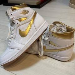 【24cm】Nike ホワイト/ゴールド スニーカーのサムネイル