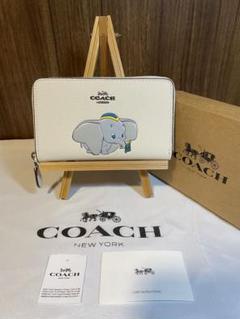 COACHダンボ、レア、イラスト付きホワイトショルダーバッグ COACH - コーチ Disney×ダンボ コラボバッグ ショルダー