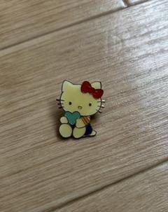 2025年最新】キティレトロピンバッジの人気アイテム - メルカリ
