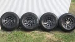 ◇中古バリ溝トーヨー225/55R18 2022年製スタッドレスセットデリカD5 ◇中古バリ溝トーヨー225/55R18 2022年製スタッドレスセットデリカD5