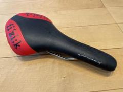 fi'zi:k PARES R3 サドル 165g 赤/白　　箱入り　新品未使用 fi'zi:k PARES R3 サドル 165g 赤/白 箱入り 新品未使用 - メルカリ