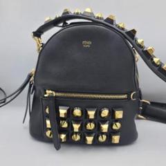 確実正規品 FENDI ショルダーバッグ スタッズ