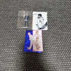 超特急 シューヤ グッズ まとめ売り キーホルダー トレカ CD アクスタ 超特急 シューヤ まとめ売り 生写真 アクスタ トレカ - メルカリ