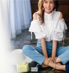 美香さんコラボ ジャスグリッティー 2WAYフリルシャツ Sサイズ