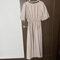 ベージュ ワンピース 7分袖 Sサイズ
