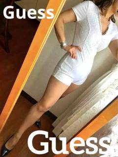 Guess ホワイト レース オールインワン サロペット XSのサムネイル