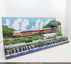 【メルカリ便で発送❗】大ジオラマ　線路と並走（複線ver） ハンドメイドジオラマ No.566】トミックス「複線線路 踏切・架線柱付き」 鉄道模型