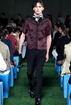 prada スタッズシャツ　12ss PRADA（シャツ）のフリマアイテム一覧