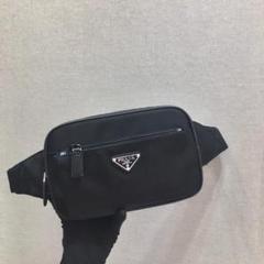 箱付き PRADA ナイロン ブラック ボディバッグ