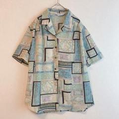 （M）ブラウス 半袖 カットソー スカーフ柄アート オープンカラー 金装飾ボタン
