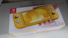 Nintendo Switch NINTENDO SWITCH LITE イエ…