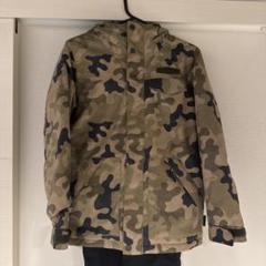 美品　カモフラージュ フード付き スノーボードウェア 686 シックスエイトシックス GORE-TEX FRAGMENT SHELL ユニ
